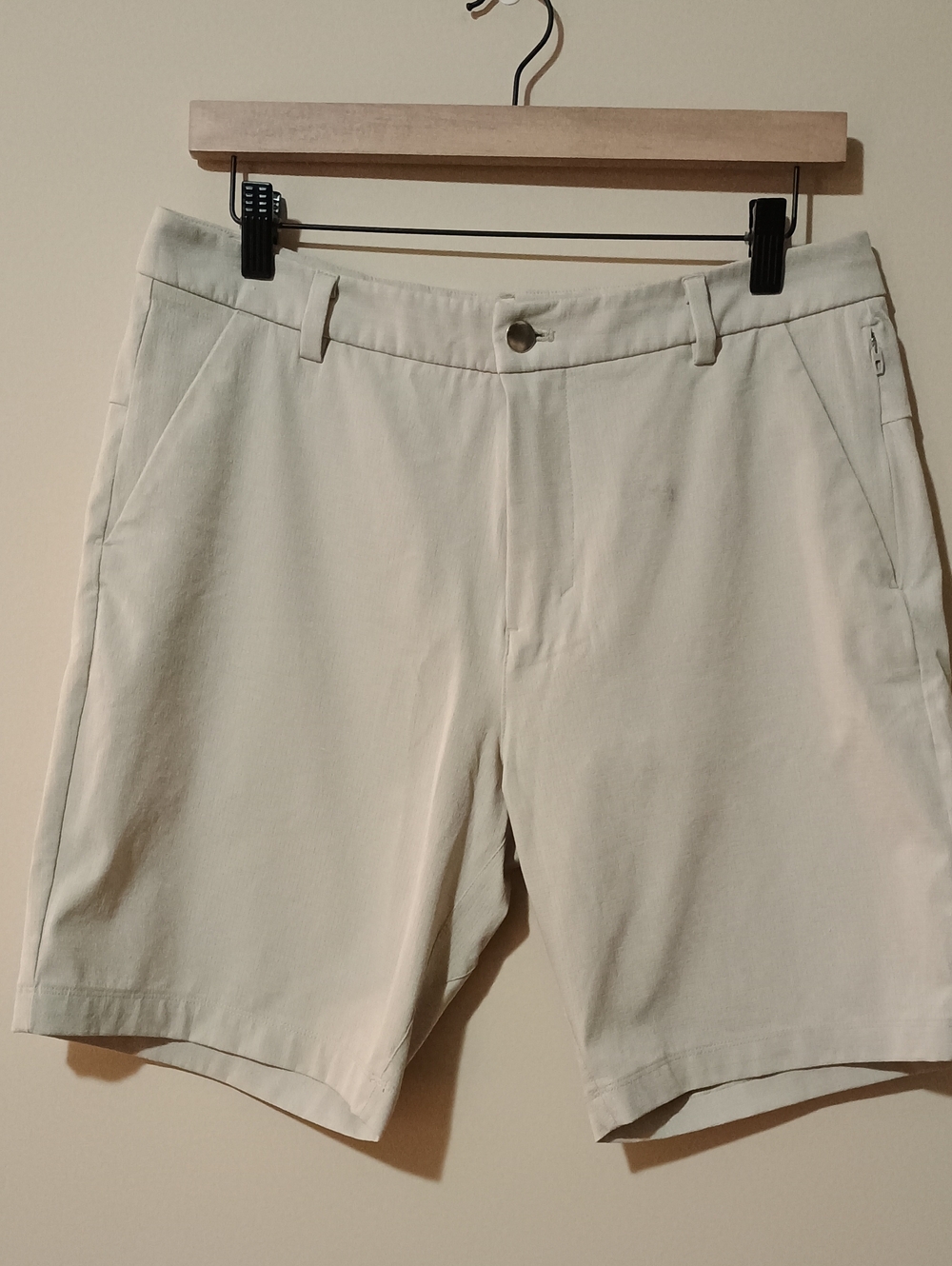 Lululemon NWOT ABC Classic-Fit Golf Shorts 8" Inseam Khaki Men's Size 30